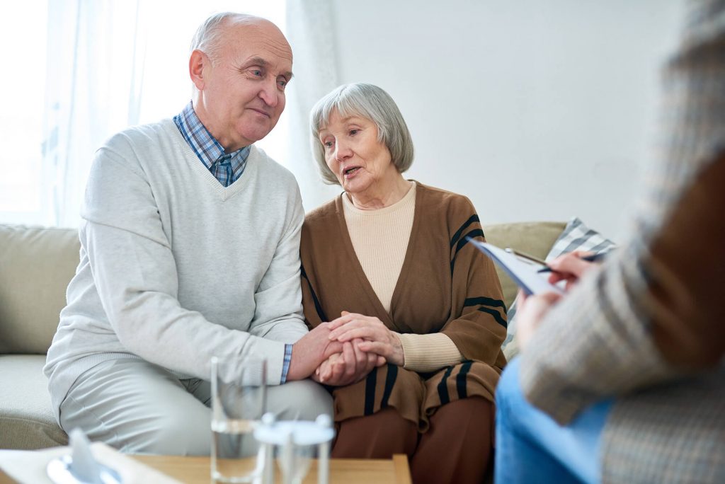 senior-couple-in-therapy-session-Y8CMQ2P-1024x684-1.jpg